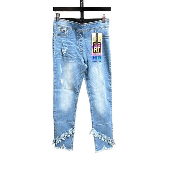 Coco + Carmen Blue Crossover Fringe Capri Jeans Size Small NEW - Picture 1 of 9